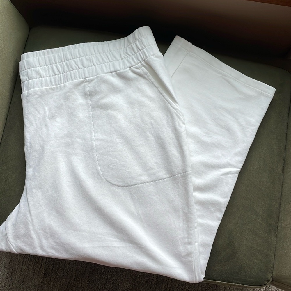 Belle by Kim Gravel white knit capris  2XP Petite A587940